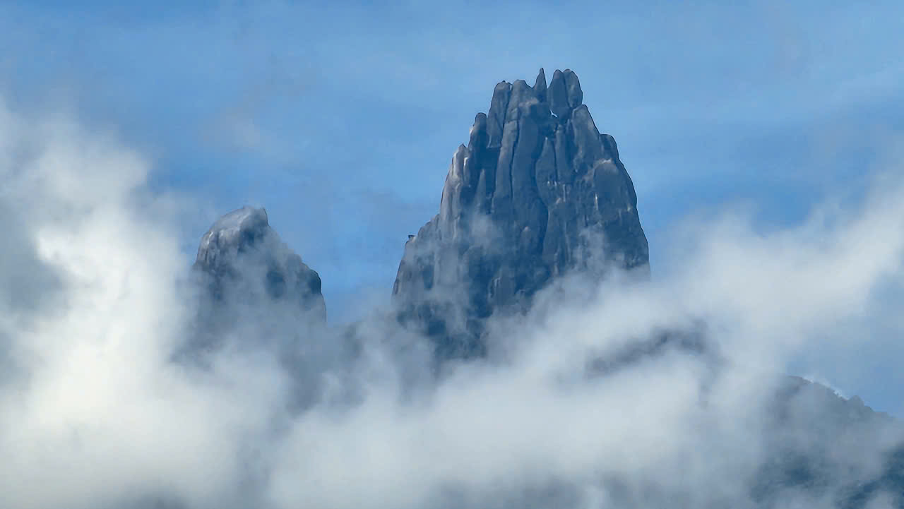 d5b4ddaf1d3aa864f12b